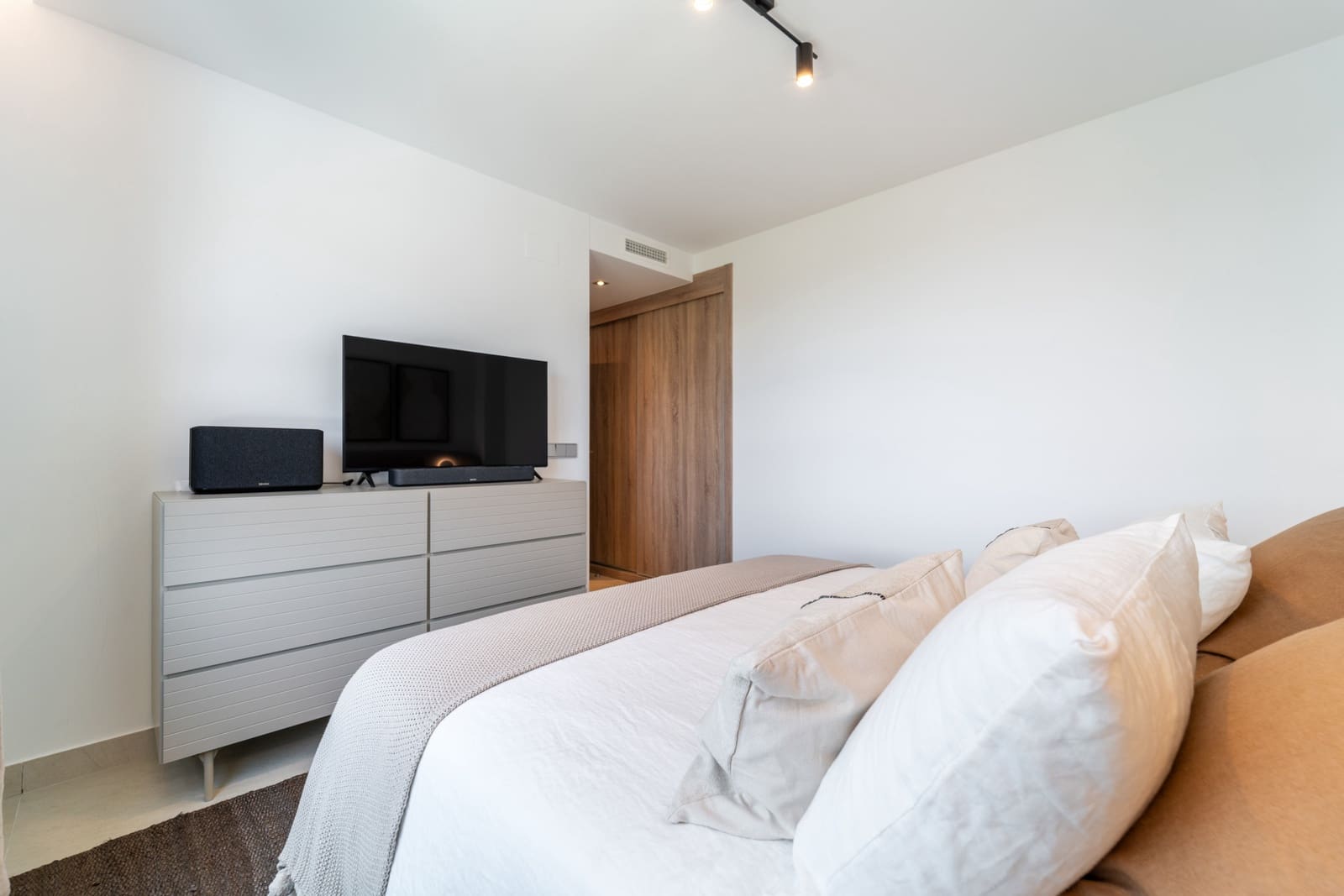 3 soveværelse Penthouse til salg i La Quinta med swimmingpool garage - € 1.150.000 (Ref: 9073303)