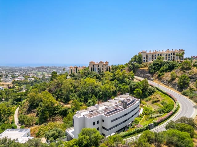 3 soveværelse Penthouse til salg i La Quinta, Benahavís med swimmingpool garage - € 1.150.000 (Ref: 9073303)