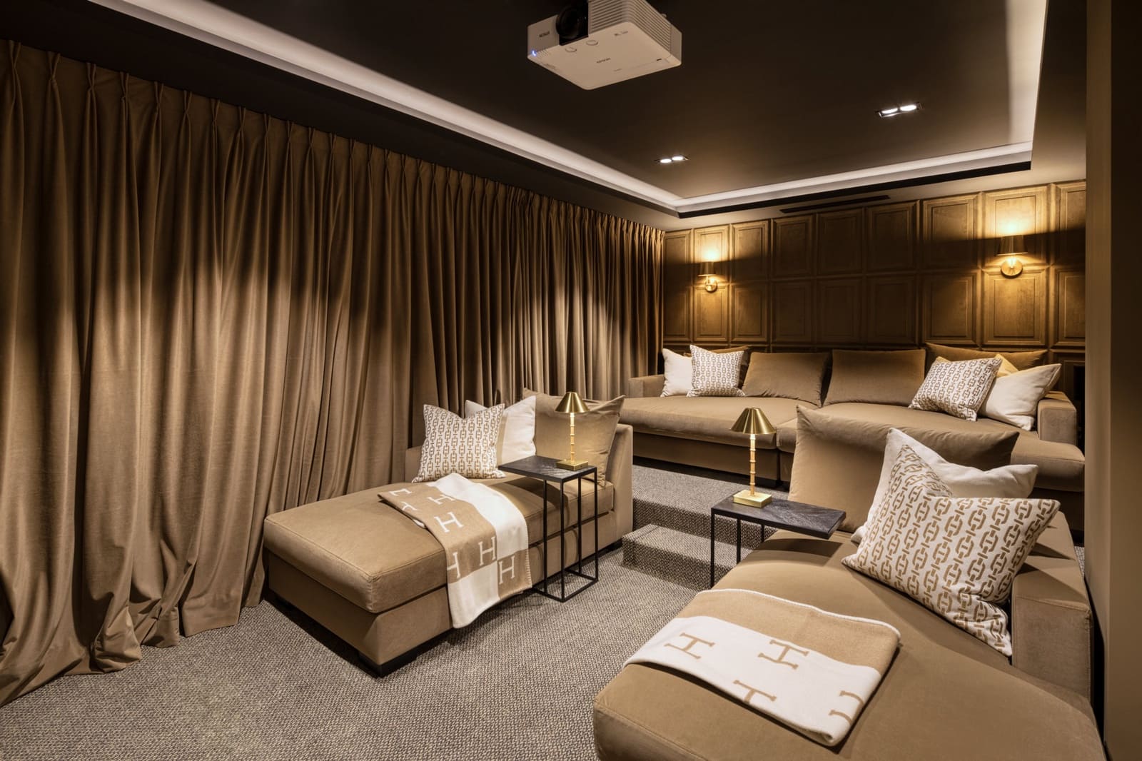 7 slaapkamer Villa te koop in Marbella met zwembad garage - € 19.500.000 (Ref: 9073304)