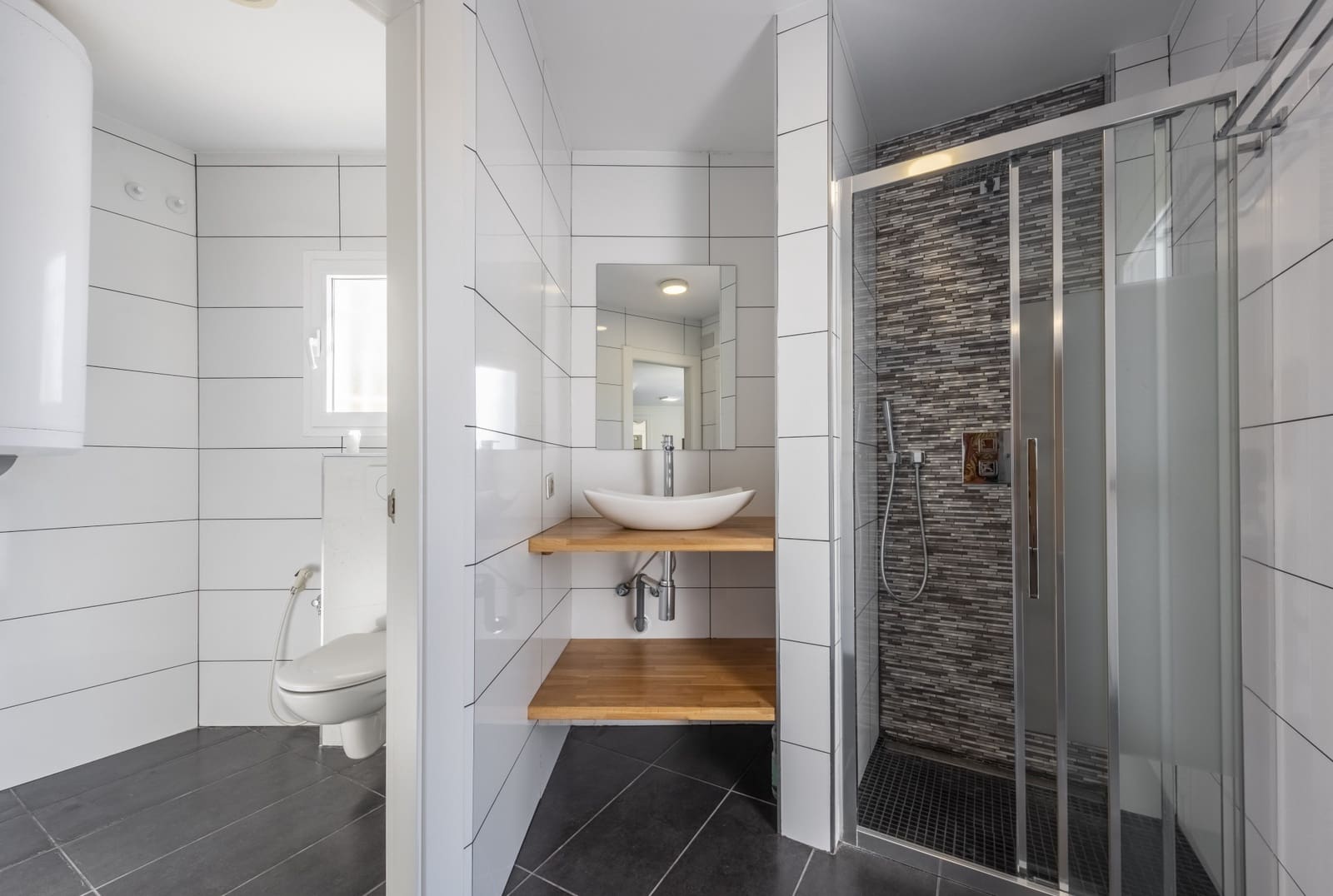 5 bedroom Villa for sale in Marbella with pool garage - € 2,200,000 (Ref: 9089704)