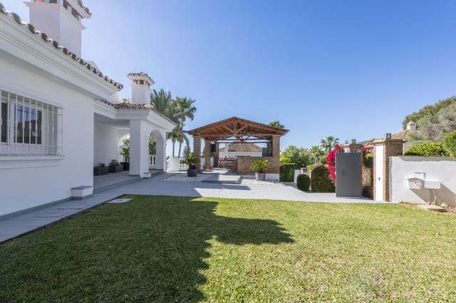 5 Zimmer Villa zu verkaufen in Marbella mit Pool Garage - 2.200.000 € (Ref: 9089704)