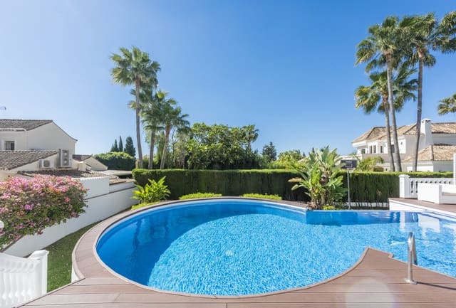 5 Zimmer Villa zu verkaufen in Marbella mit Pool Garage - 2.200.000 € (Ref: 9089704)