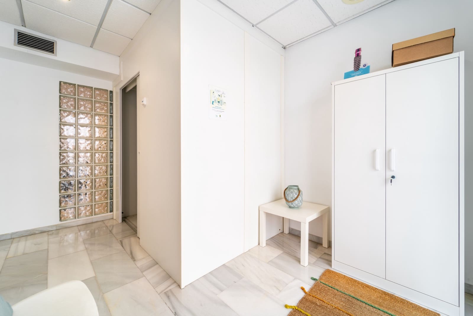 4 soveværelse Erhverv til salg i Marbella - € 625.000 (Ref: 9100653)