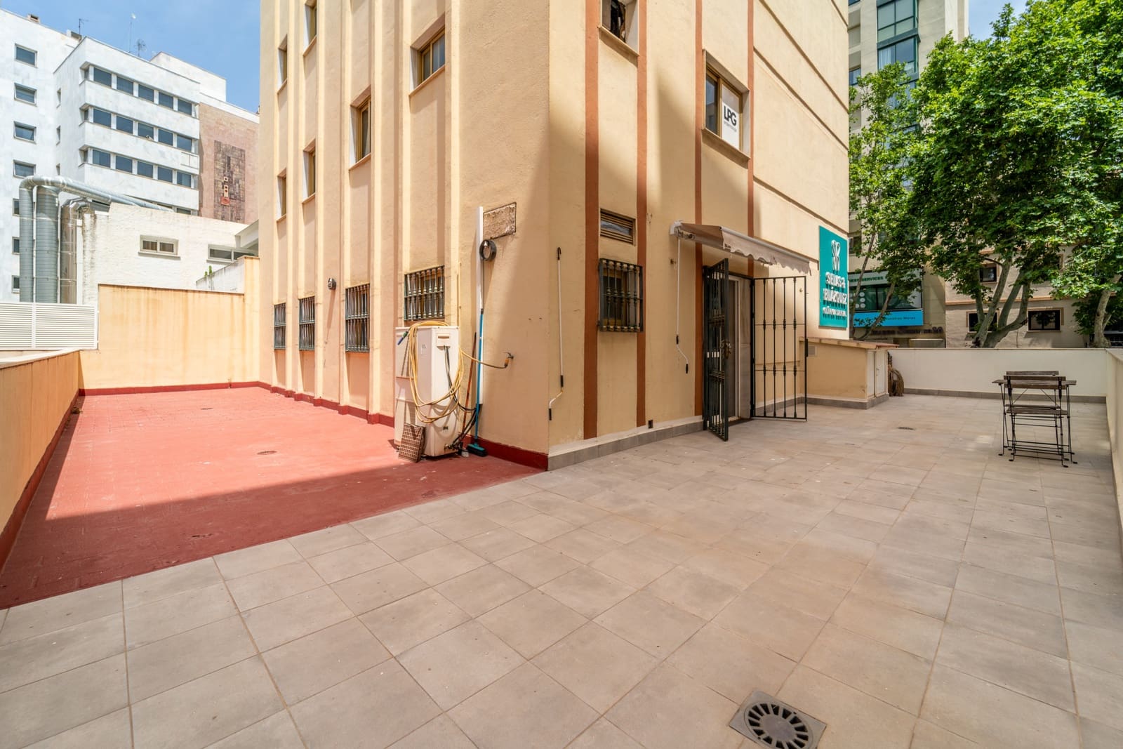 4 soveværelse Erhverv til salg i Marbella - € 625.000 (Ref: 9100653)