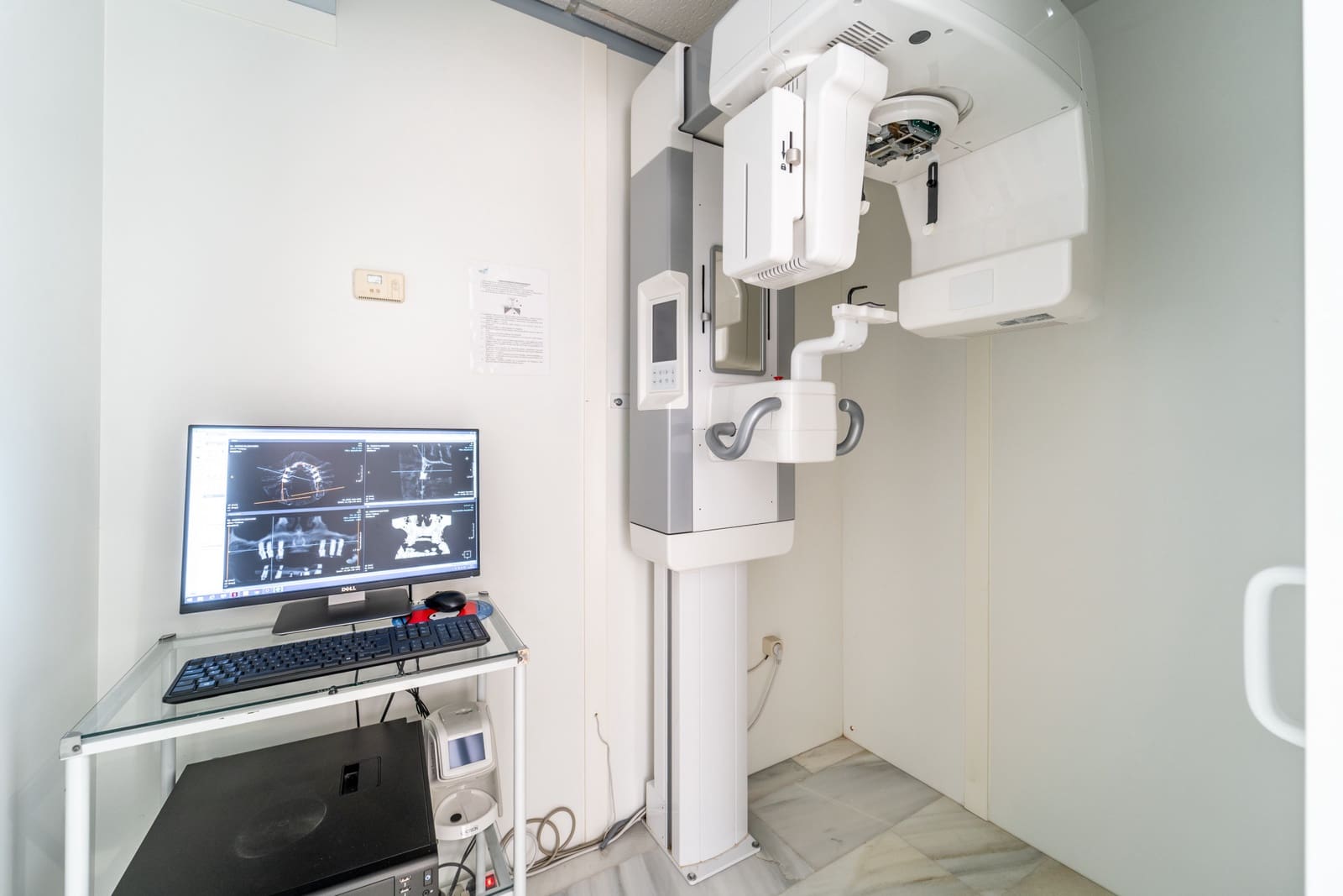 4 soveværelse Erhverv til salg i Marbella - € 625.000 (Ref: 9100653)