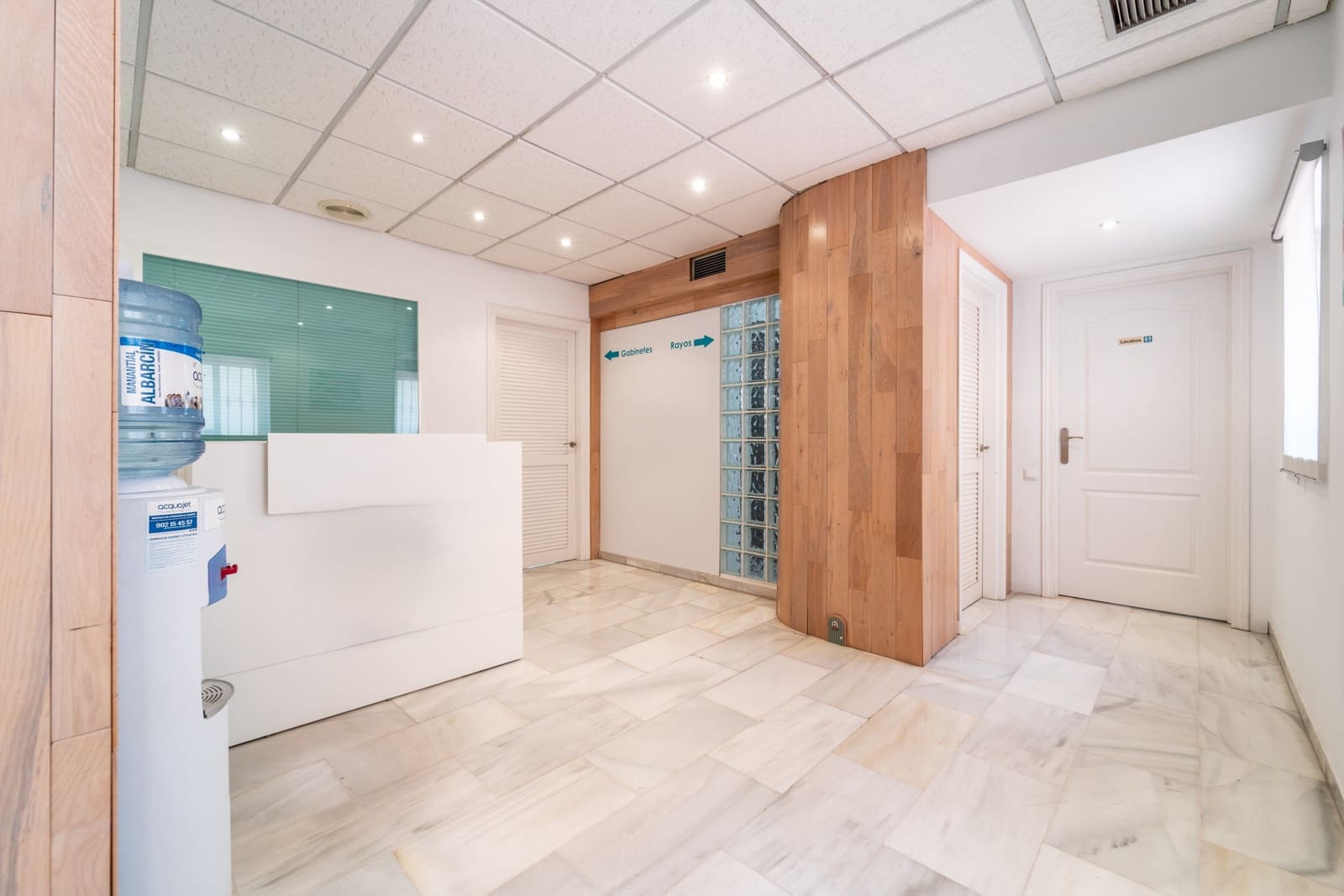 4 chambre Local Commercial à vendre à Marbella - 595 000 € (Ref: 9100653)