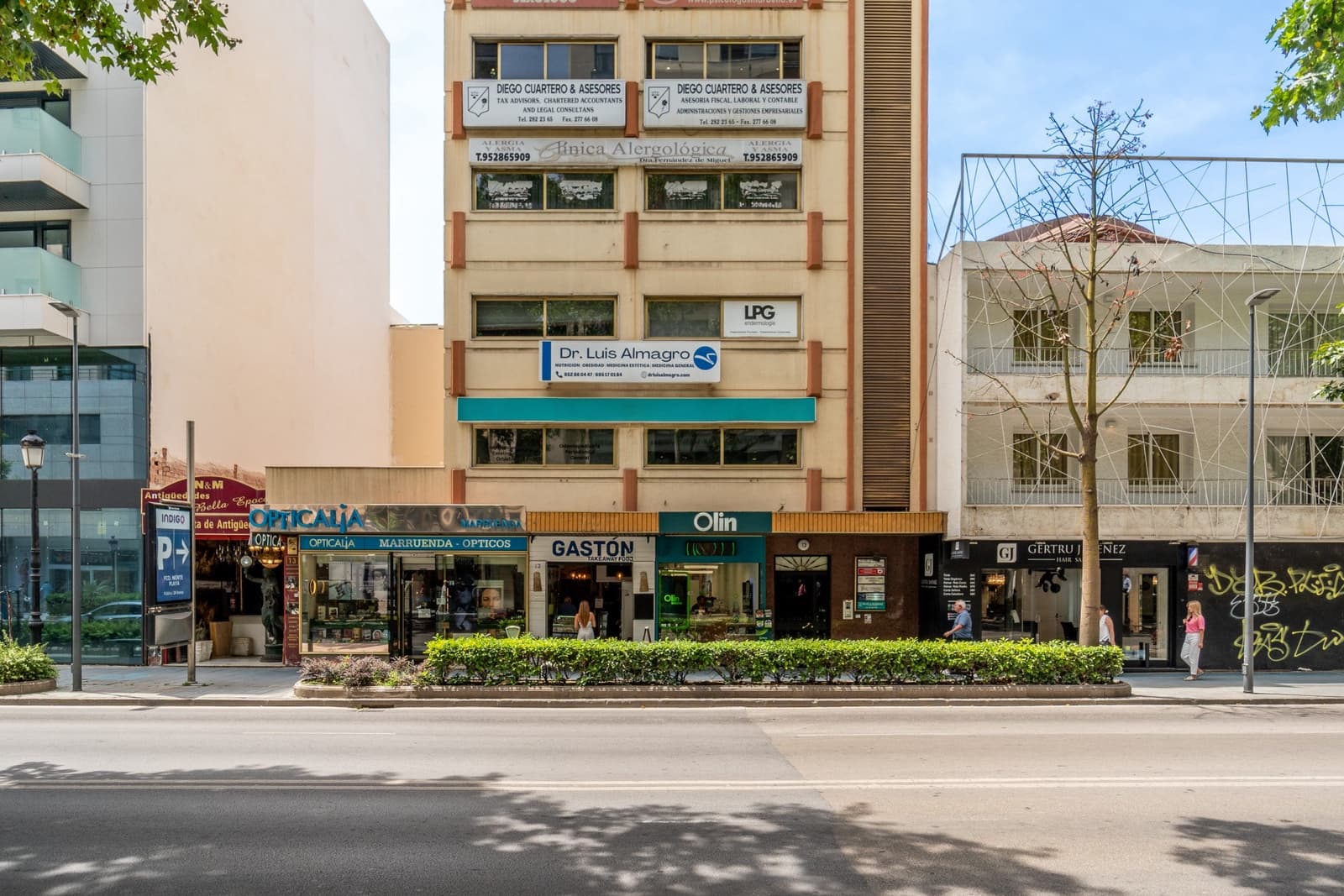 4 chambre Local Commercial à vendre à Marbella - 595 000 € (Ref: 9100653)