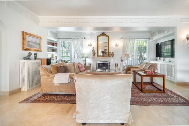 3 chambre Villa/Maison à vendre à Guadalmina Alta, Marbella avec piscine garage - 1 490 000 € (Ref: 9104508)