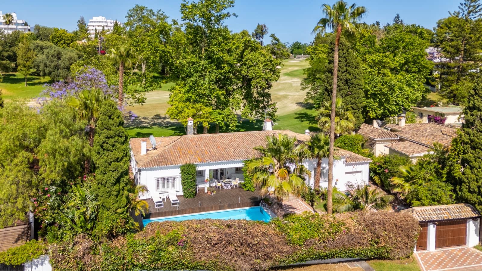 3 soveværelse Villa til salg i Guadalmina med swimmingpool garage - € 1.490.000 (Ref: 9104508)