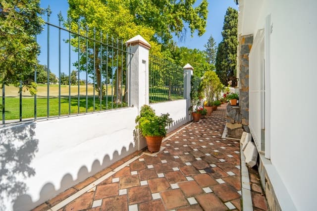 3 chambre Villa/Maison à vendre à Guadalmina Alta, Marbella avec piscine garage - 1 490 000 € (Ref: 9104508)
