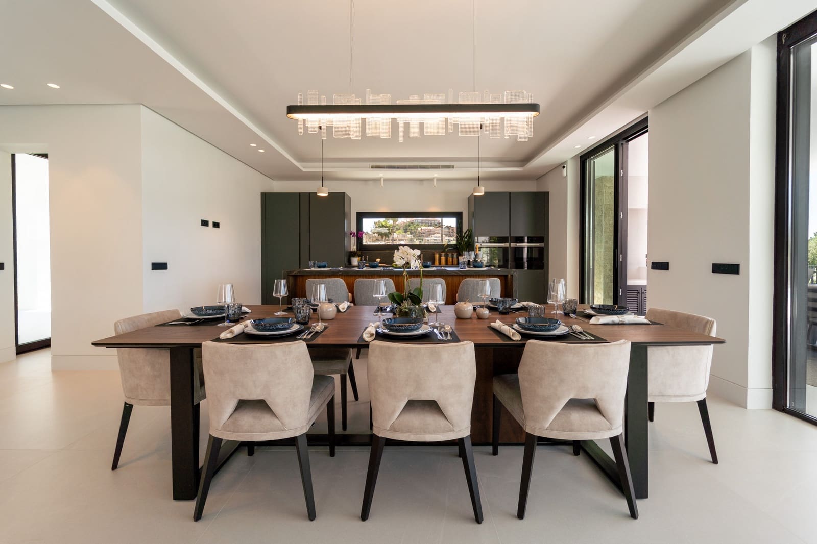 4 slaapkamer Villa te koop in Marbella met zwembad garage - € 4.700.000 (Ref: 9106446)