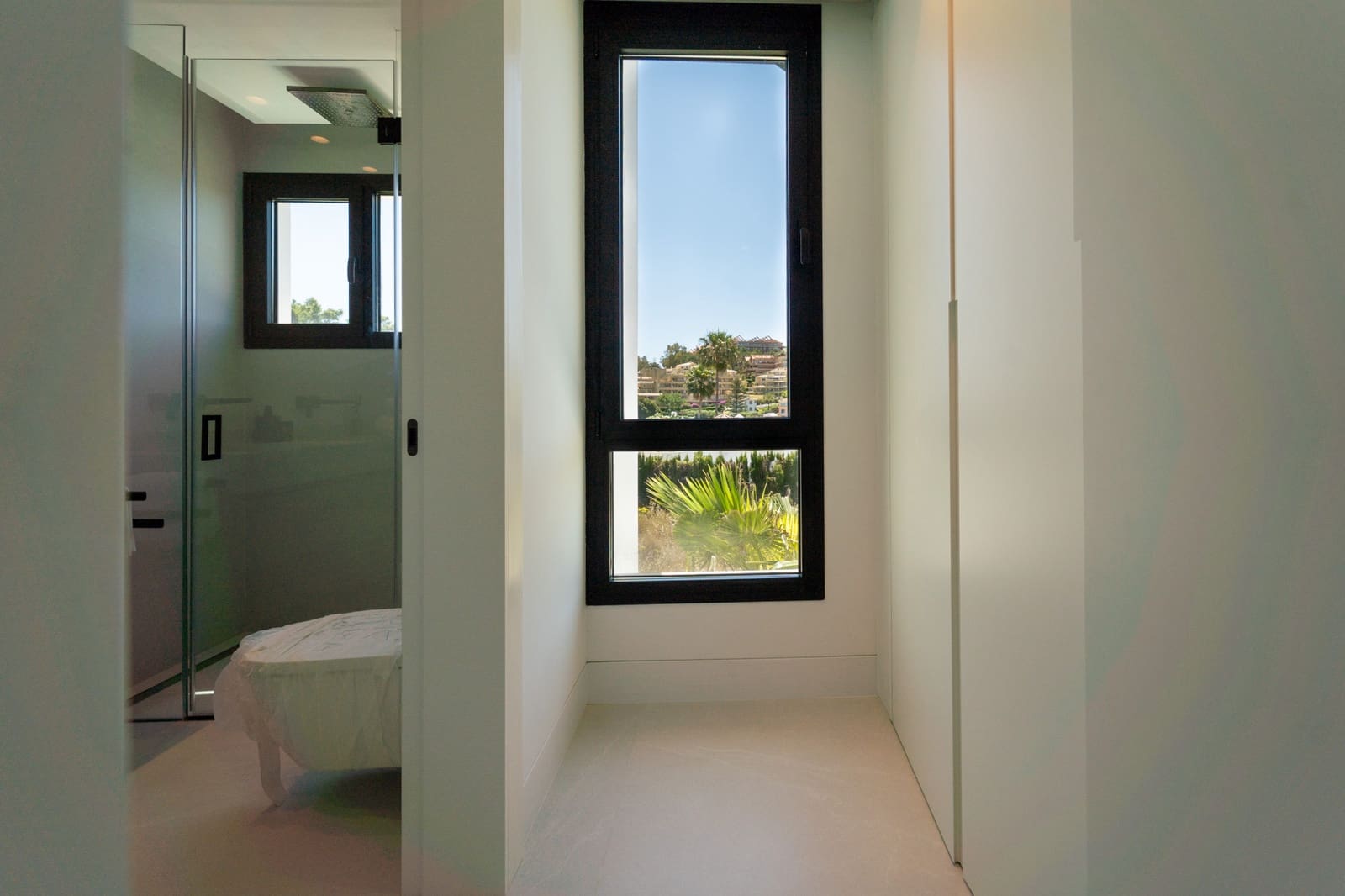 4 slaapkamer Villa te koop in Marbella met zwembad garage - € 4.700.000 (Ref: 9106446)