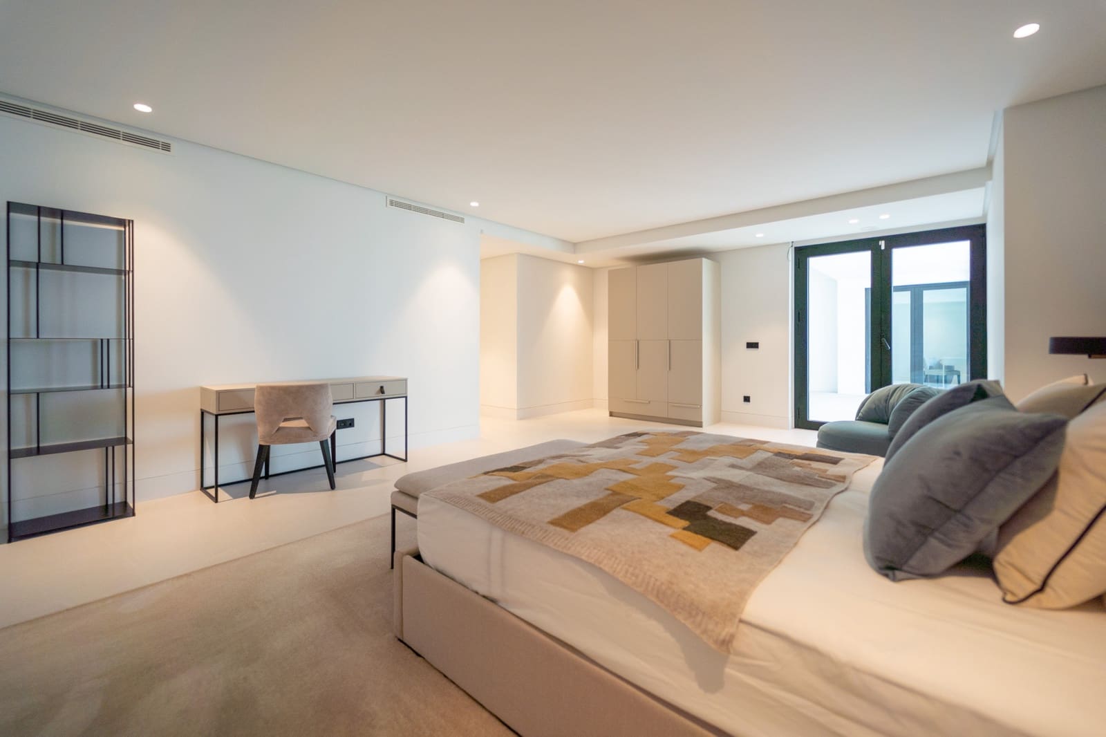 4 slaapkamer Villa te koop in Marbella met zwembad garage - € 4.700.000 (Ref: 9106446)