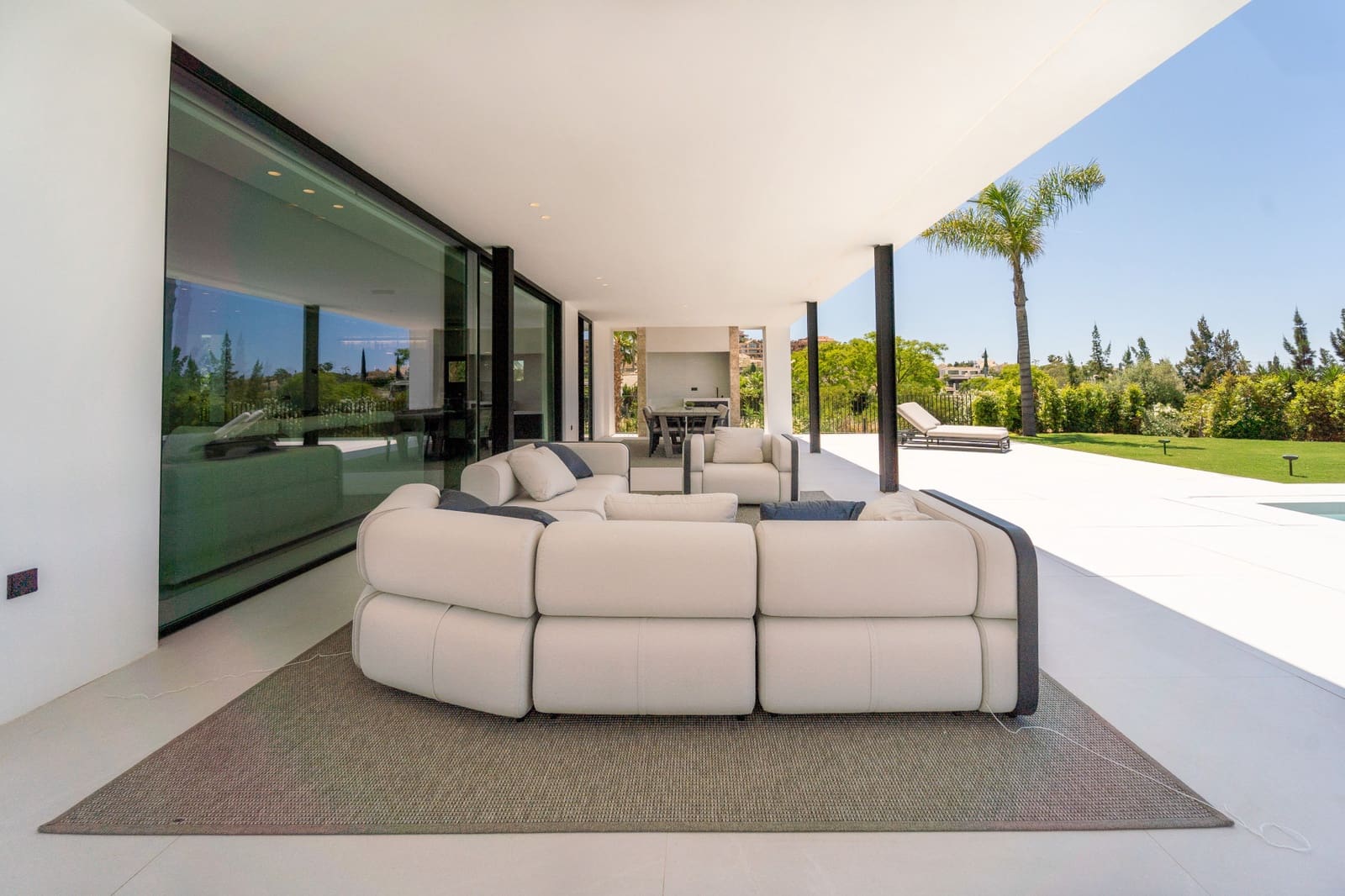 4 soveværelse Villa til salg i Marbella med swimmingpool garage - € 4.500.000 (Ref: 9106446)