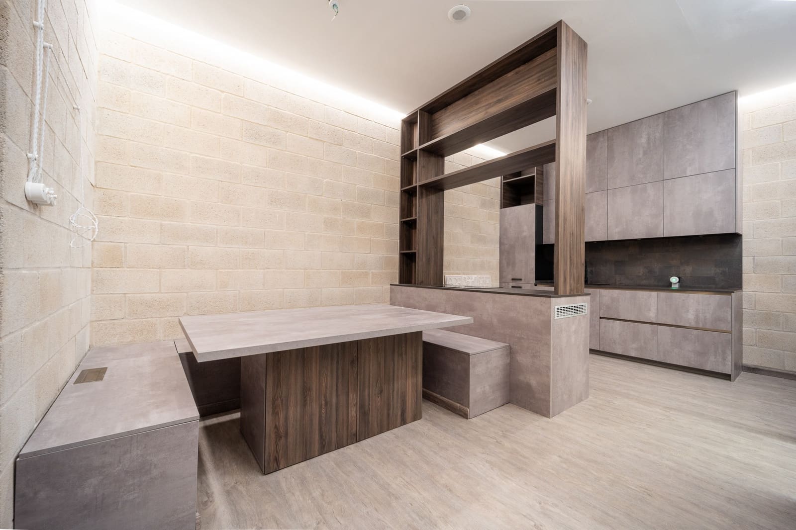 5 bedroom Villa for sale in Benahavis with pool garage - € 3,950,000 (Ref: 9106447)