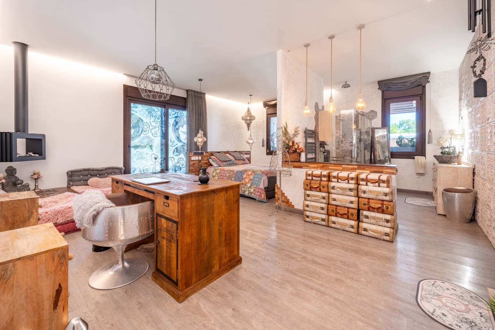 5 bedroom Villa for sale in Benahavis with pool garage - € 3,950,000 (Ref: 9106447)