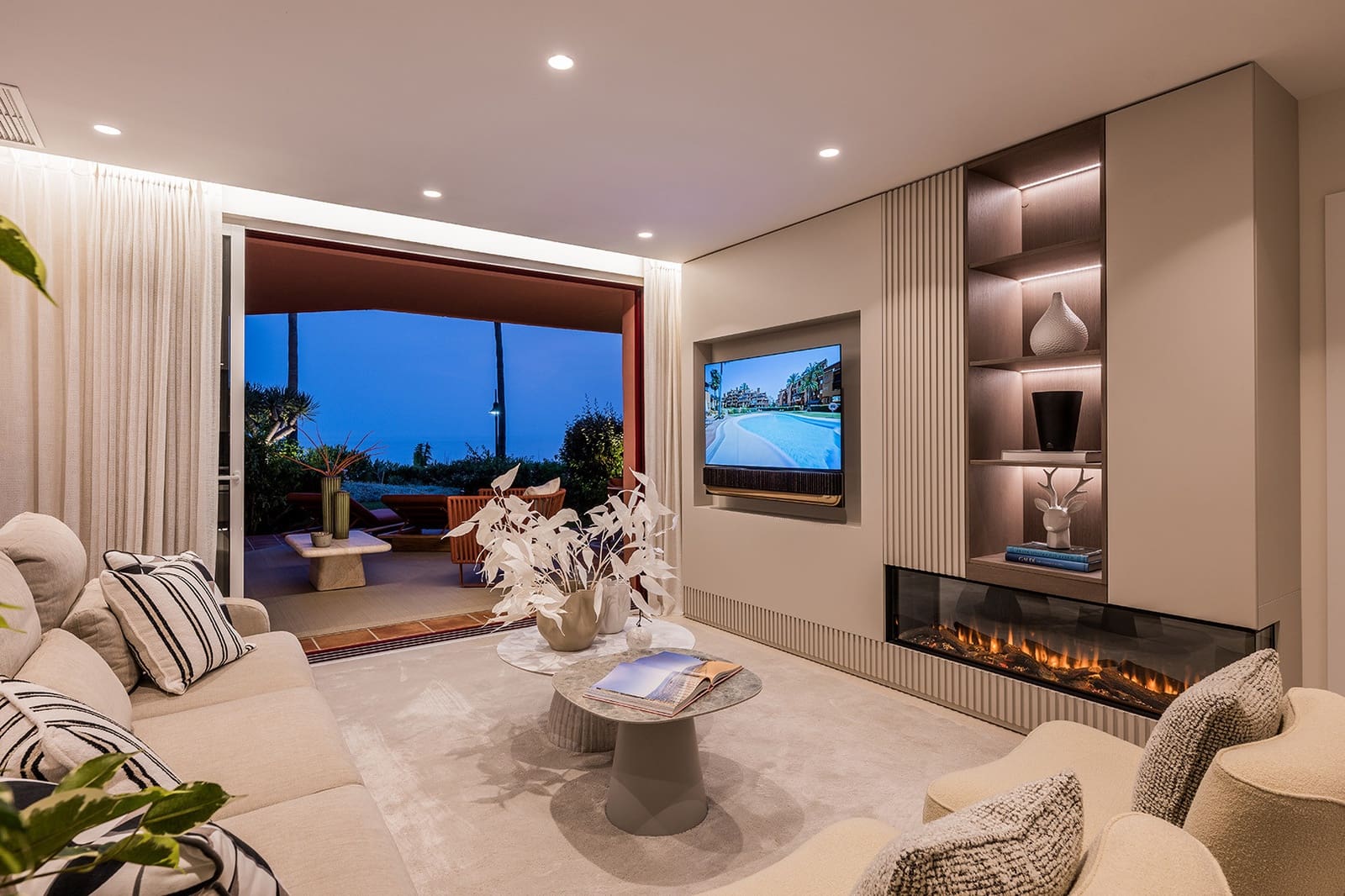 3 bedroom Apartment for sale in New Golden Mile with pool garage - € 2,350,000 (Ref: 9108587)