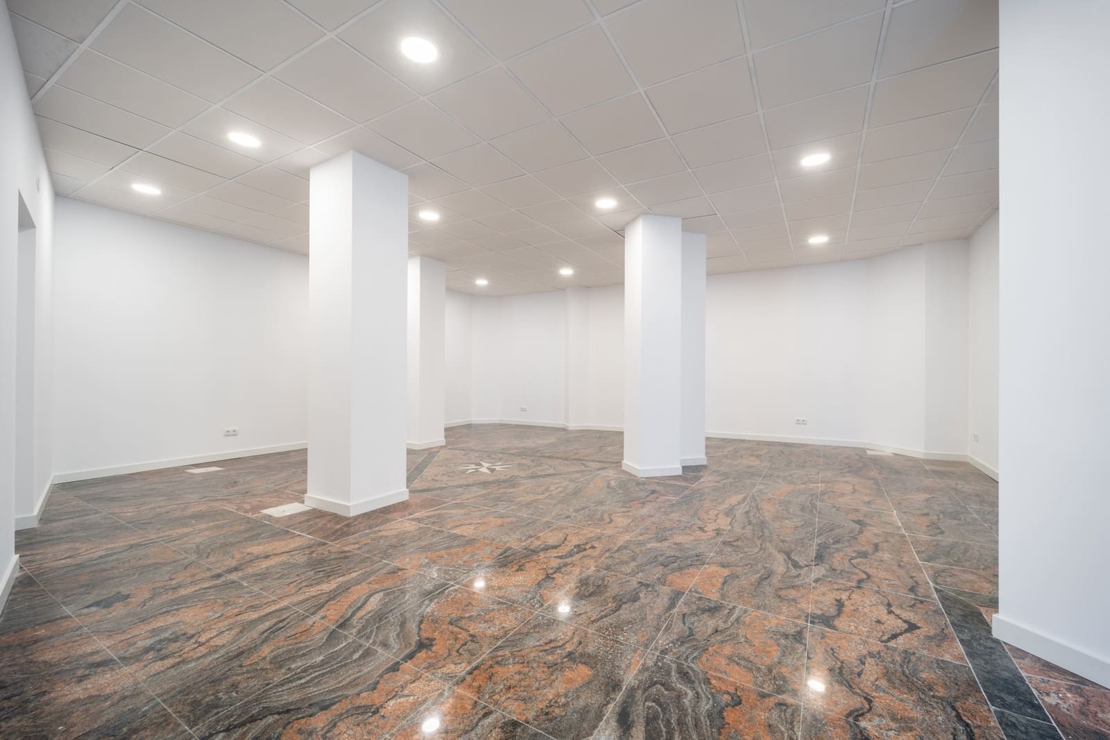 Komercyjne na sprzedaż w Marbella - 549 000 € (Ref: 9110188)