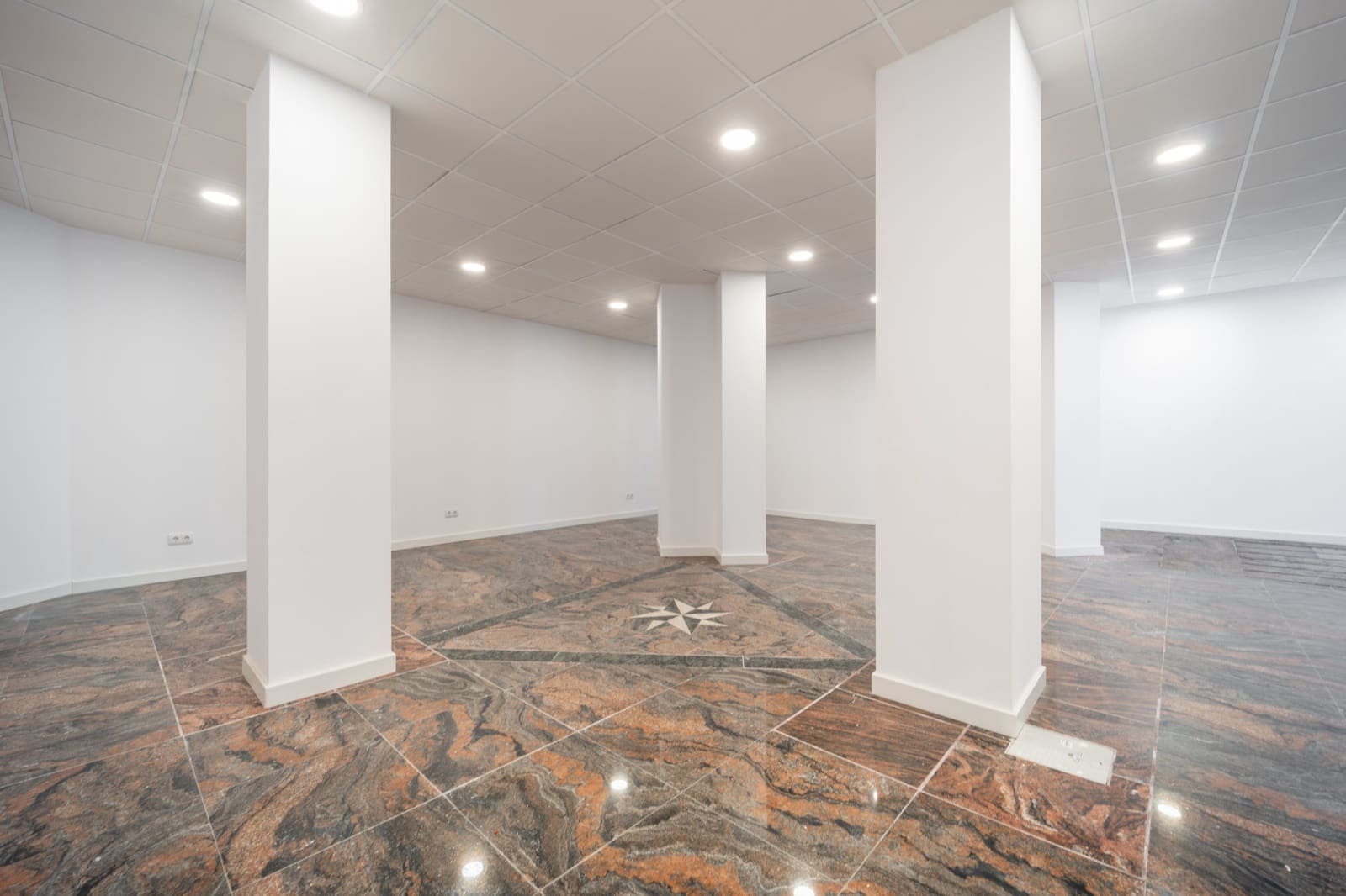 Komercyjne na sprzedaż w Marbella - 549 000 € (Ref: 9110188)