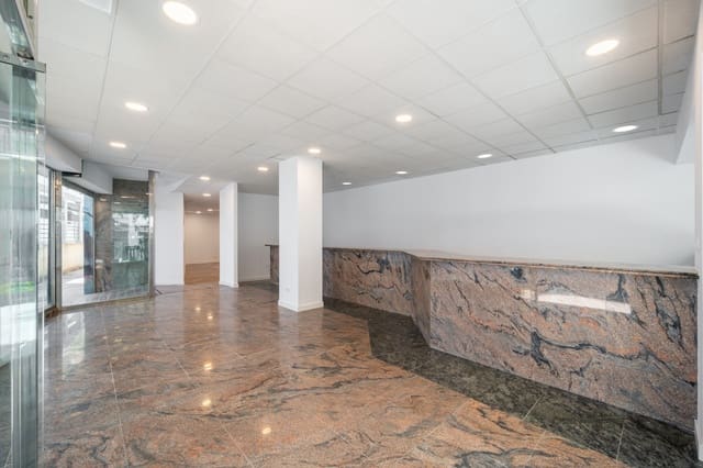 Kommersiell til salgs i Marbella - € 540 000 (Ref: 9110188)
