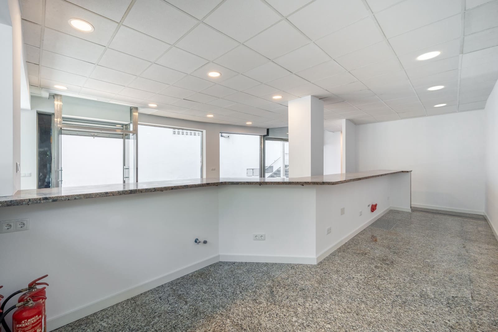 Local Comercial en Marbella en venta - 540.000 € (Ref: 9110188)