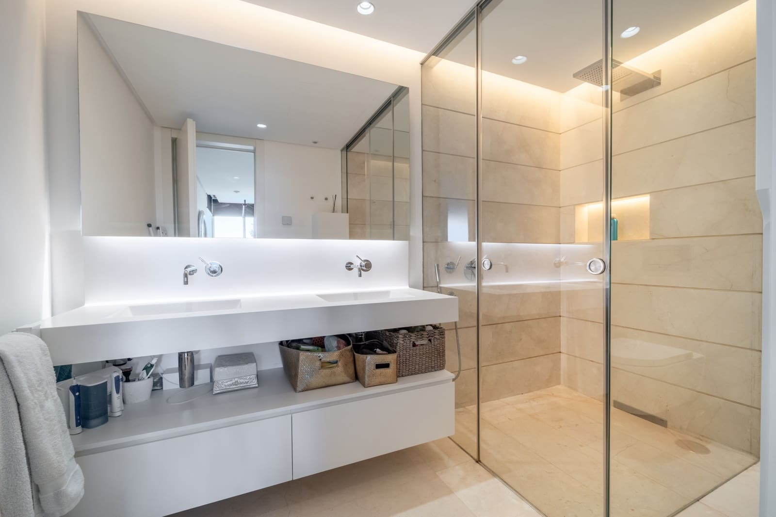 3 soveværelse Lejlighed til salg i Ojen med swimmingpool garage - € 1.195.000 (Ref: 9110189)