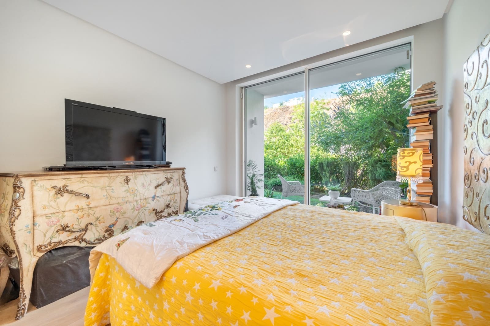 3 soveværelse Lejlighed til salg i Ojen med swimmingpool garage - € 1.195.000 (Ref: 9110189)