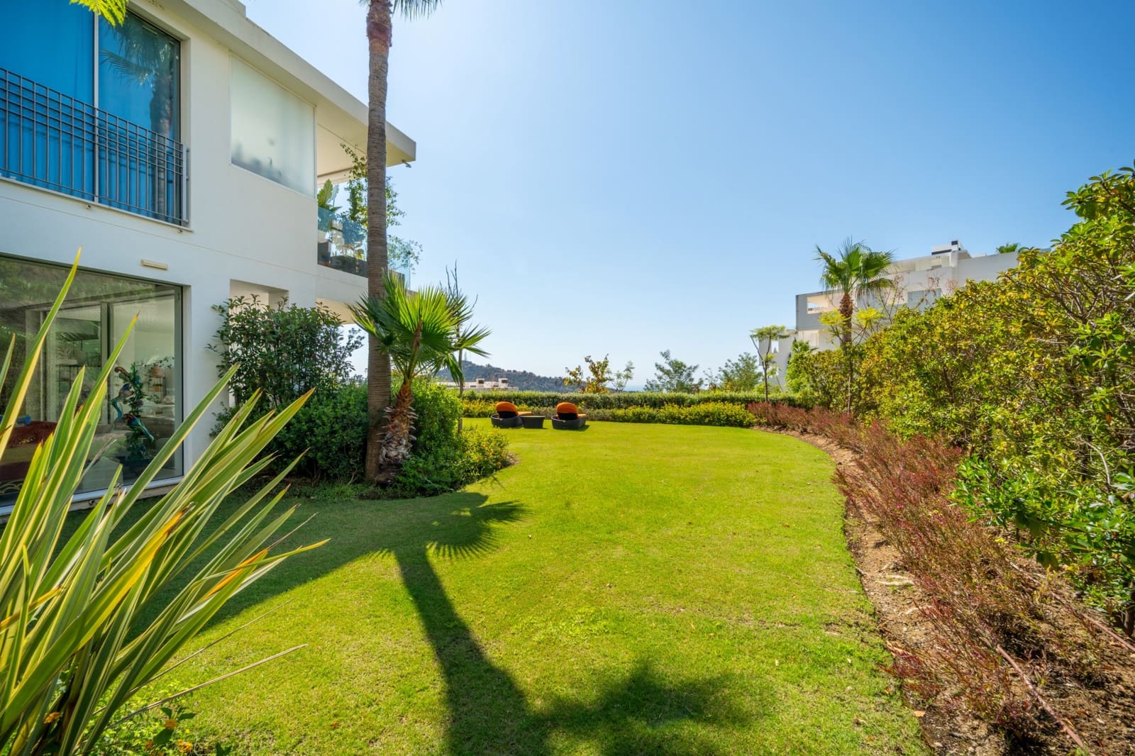 3 soveværelse Lejlighed til salg i Ojen med swimmingpool garage - € 1.195.000 (Ref: 9110189)