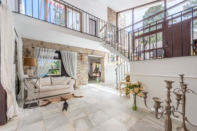 4 soveværelse Villa til salg i Marbella med swimmingpool garage - € 4.200.000 (Ref: 9115993)