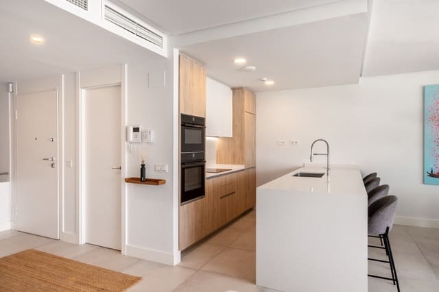 3 chambre Appartement à vendre à Marbella avec piscine garage - 995 000 € (Ref: 9126705)