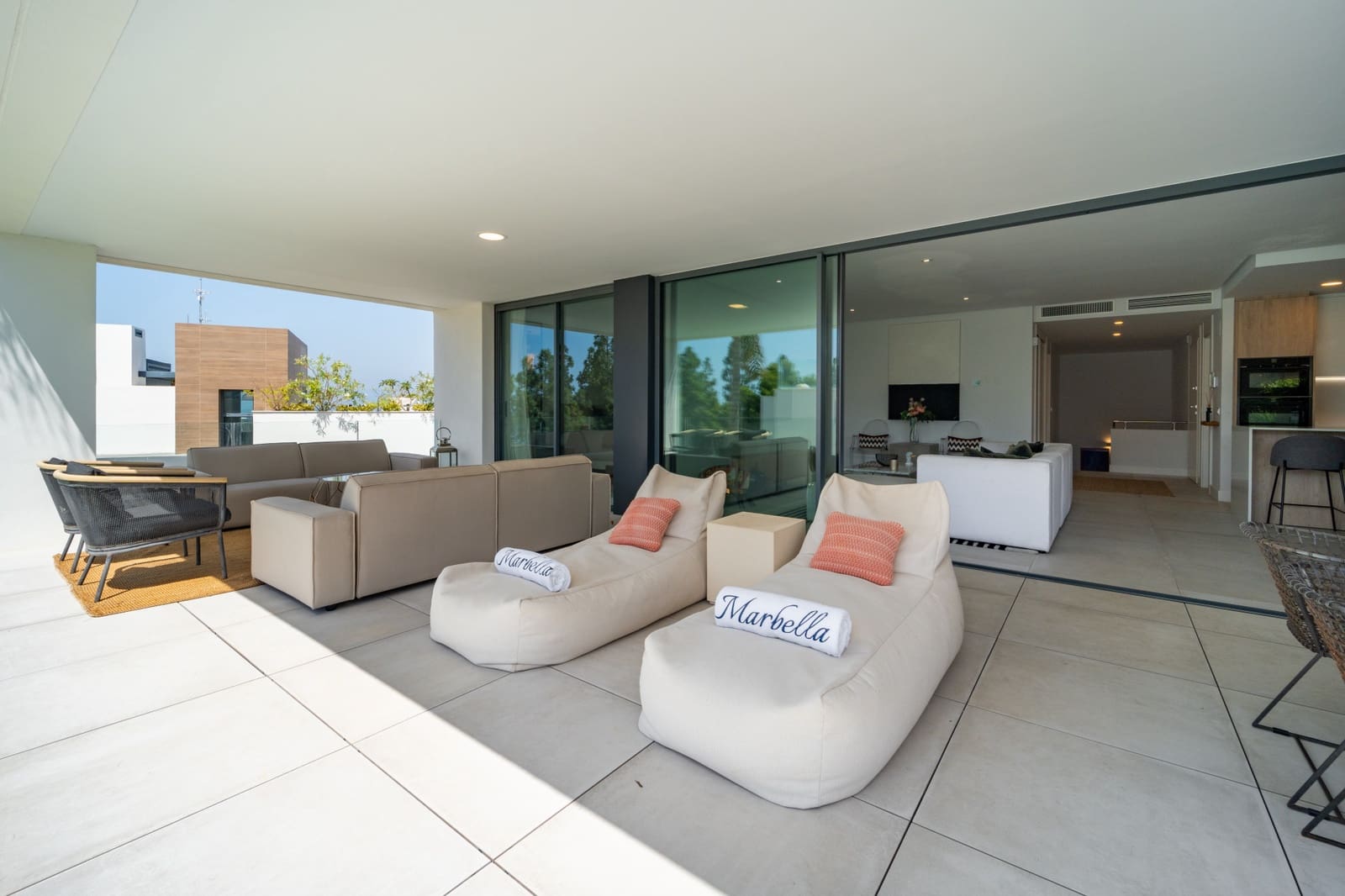 3 bedroom Apartment for sale in Marbella with pool garage - € 995,000 (Ref: 9126705)