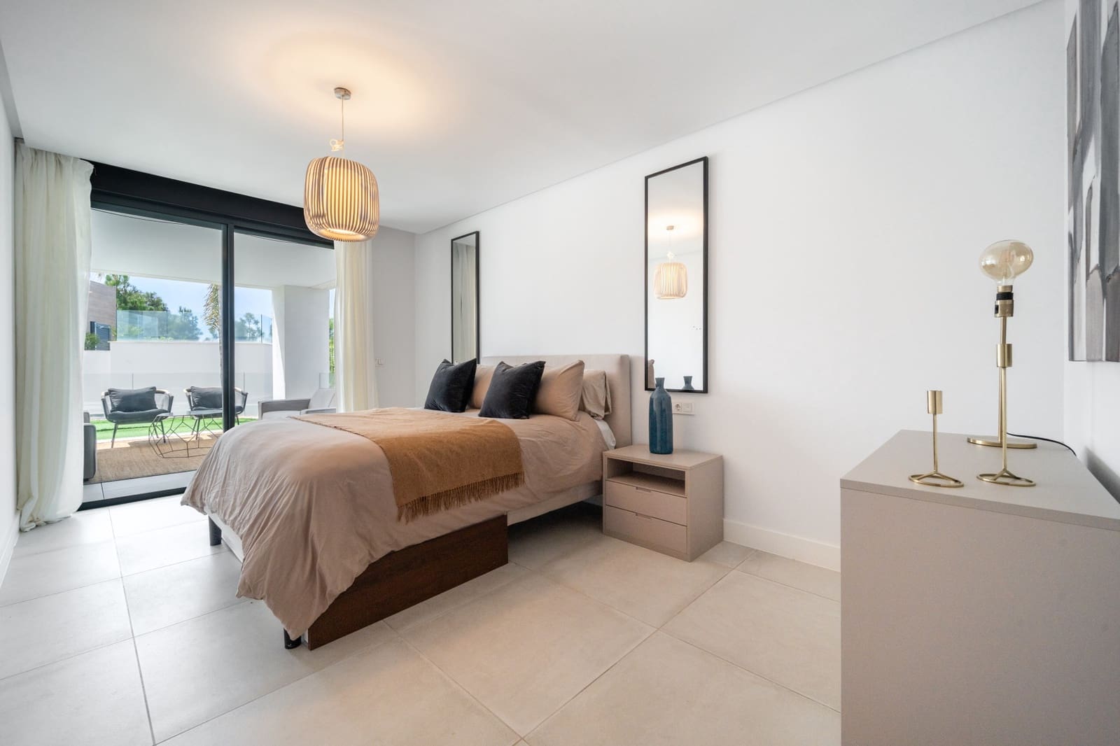 3 bedroom Apartment for sale in Marbella with pool garage - € 995,000 (Ref: 9126705)