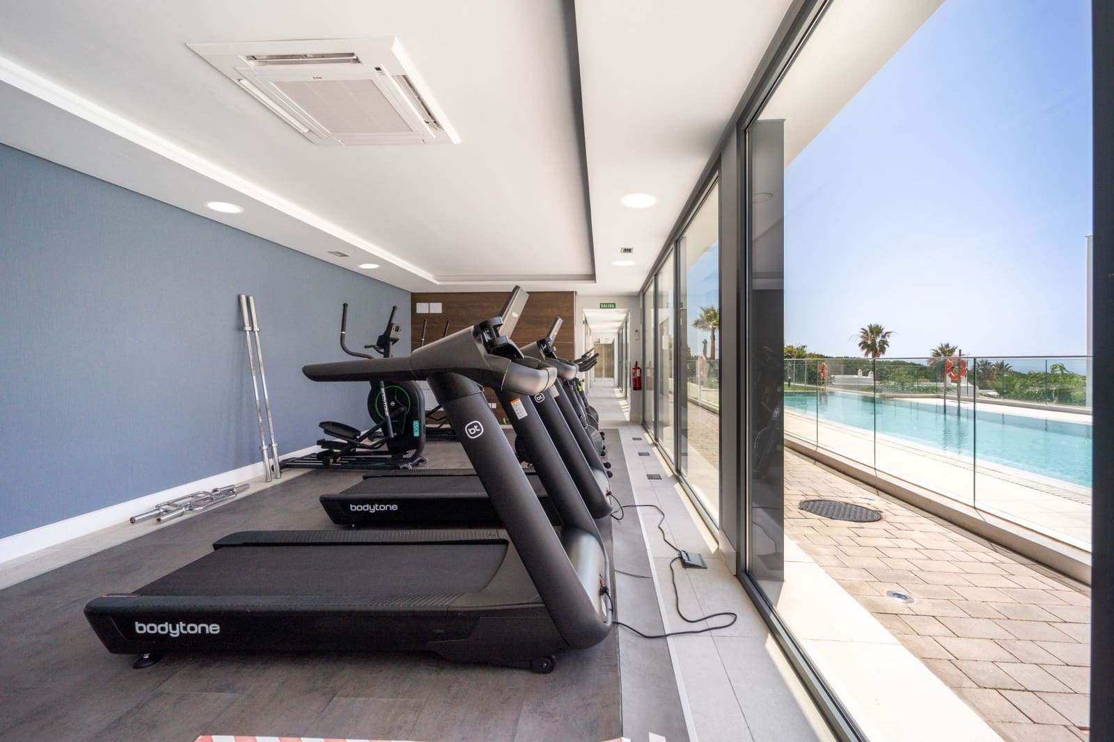 3 bedroom Apartment for sale in Marbella with pool garage - € 995,000 (Ref: 9126705)