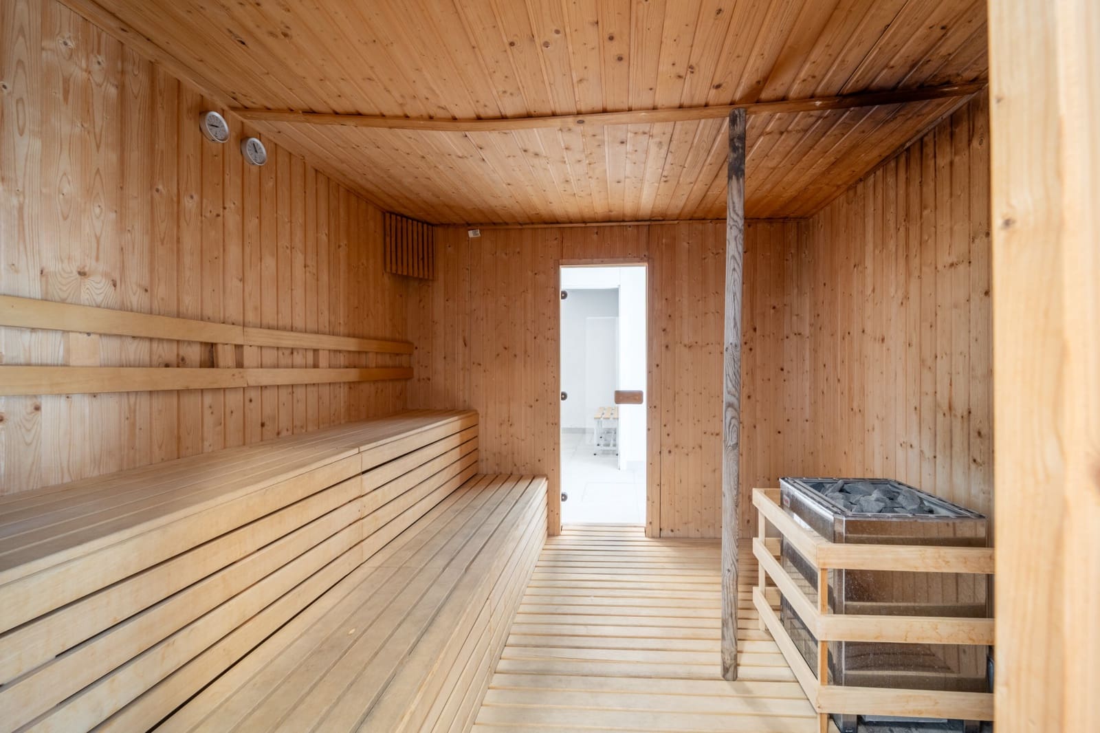 3 bedroom Apartment for sale in Marbella with pool garage - € 995,000 (Ref: 9126705)