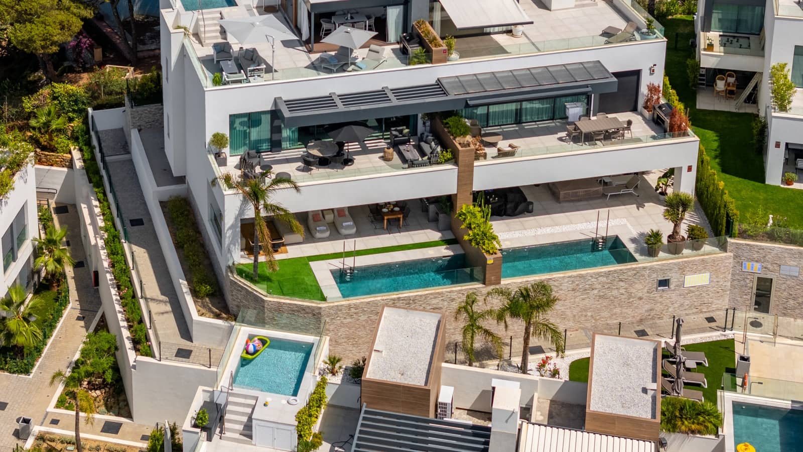 3 bedroom Apartment for sale in Marbella with pool garage - € 995,000 (Ref: 9126705)