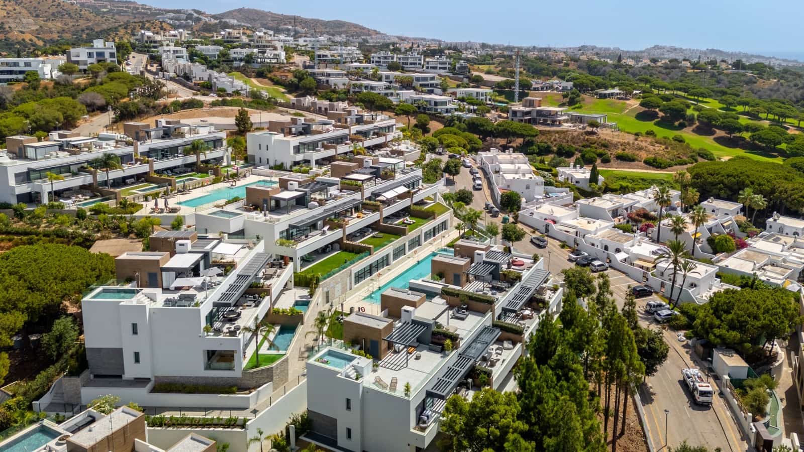 3 bedroom Apartment for sale in Marbella with pool garage - € 995,000 (Ref: 9126705)