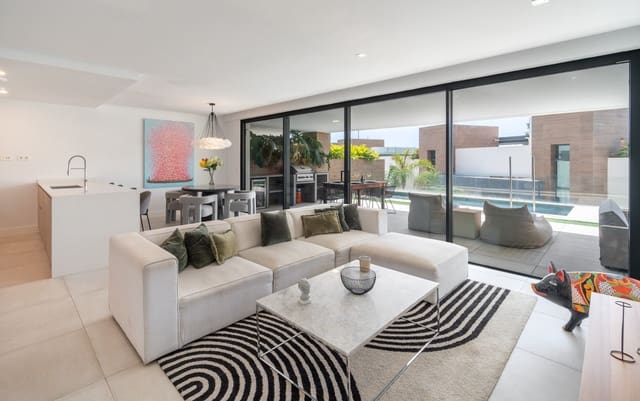 3 chambre Appartement à vendre à Marbella avec piscine garage - 995 000 € (Ref: 9126705)