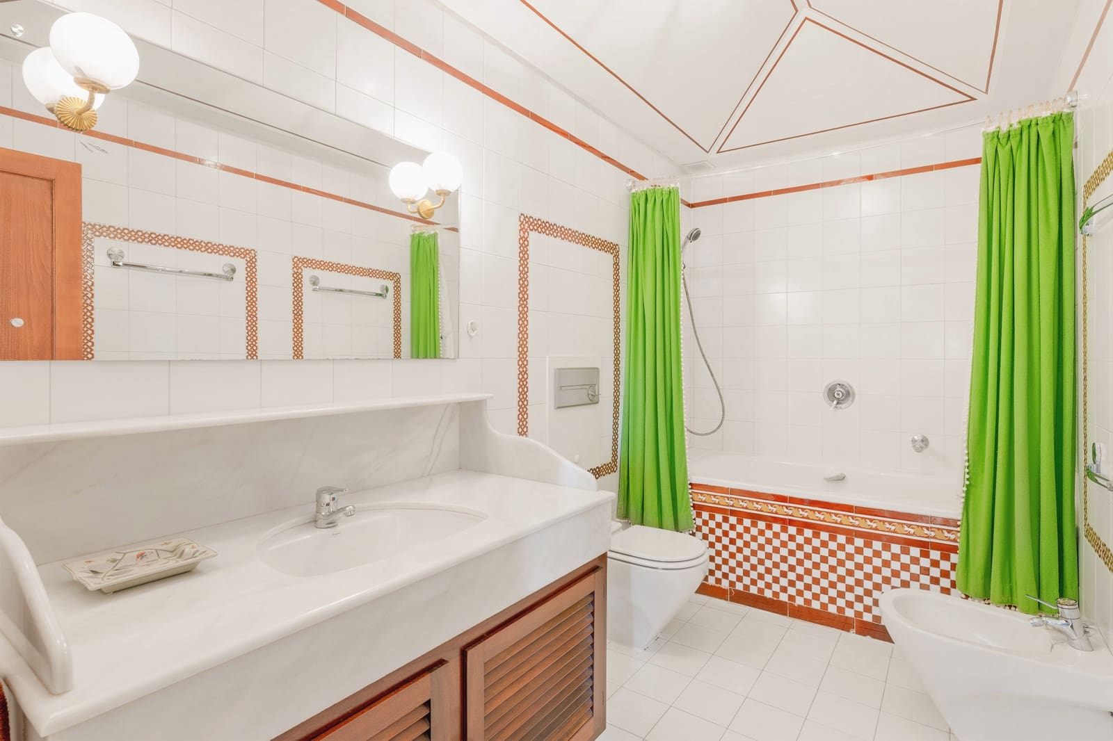 4 slaapkamer Villa te koop in Golden Mile met zwembad garage - € 4.200.000 (Ref: 9129639)