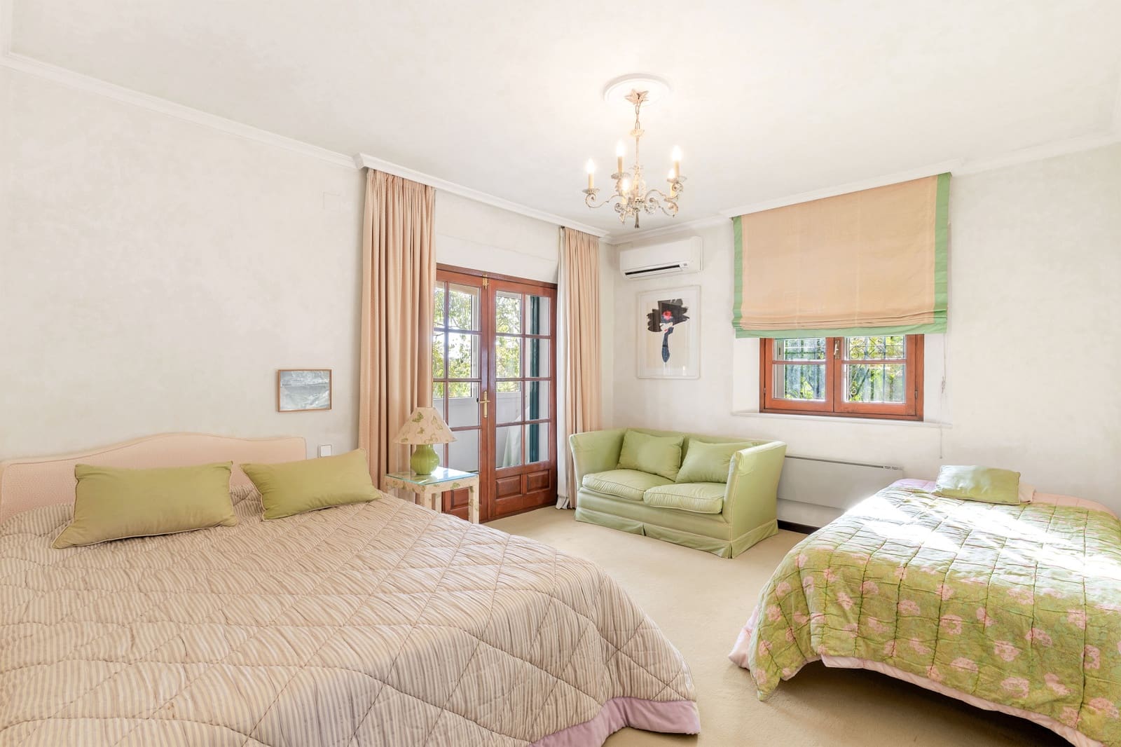 4 slaapkamer Villa te koop in Golden Mile met zwembad garage - € 4.200.000 (Ref: 9129639)