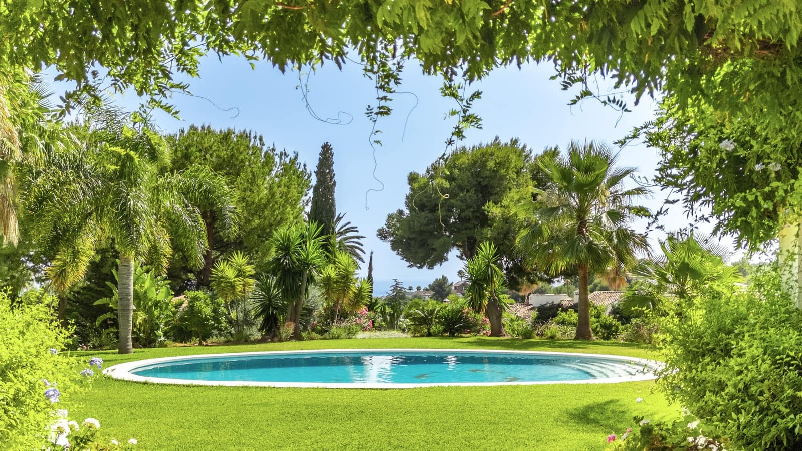 4 slaapkamer Villa te koop in Golden Mile met zwembad garage - € 4.200.000 (Ref: 9129639)