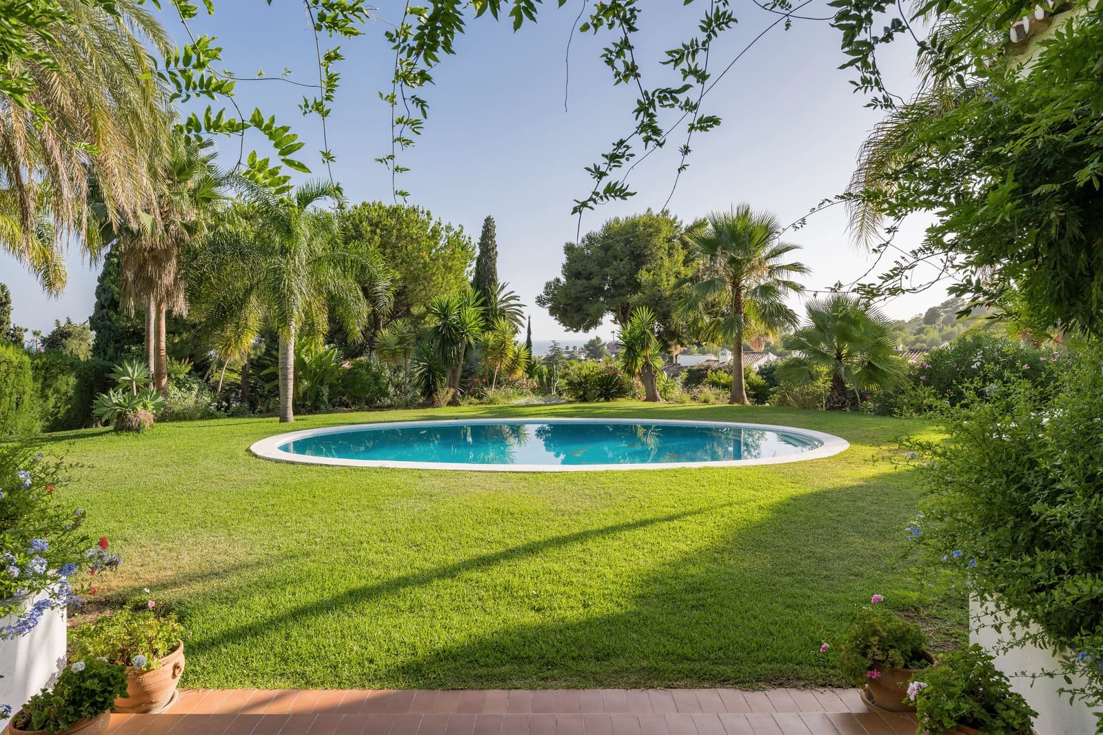 4 slaapkamer Villa te koop in Golden Mile met zwembad garage - € 4.200.000 (Ref: 9129639)