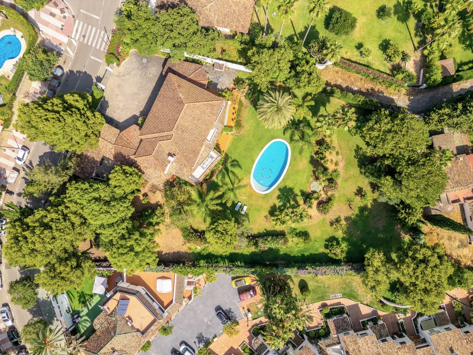 4 slaapkamer Villa te koop in Golden Mile met zwembad garage - € 4.200.000 (Ref: 9129639)