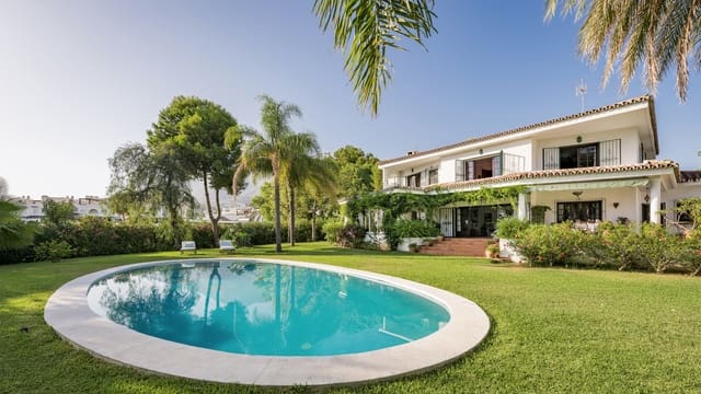 4 soverom Villa til salgs i Golden Mile, Marbella med svømmebasseng garasje - € 3 900 000 (Ref: 9129639)
