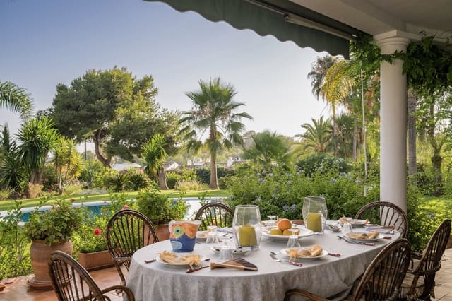 4 soverom Villa til salgs i Golden Mile, Marbella med svømmebasseng garasje - € 3 900 000 (Ref: 9129639)