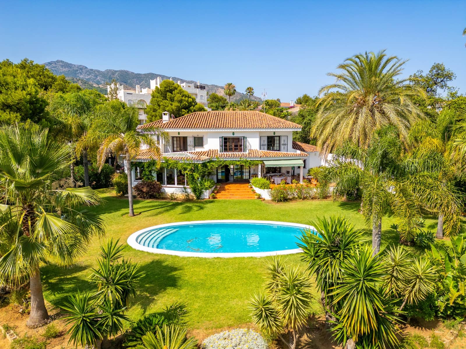 Chalet de 4 habitaciones en Golden Mile en venta con piscina garaje - 3.900.000 € (Ref: 9129639)