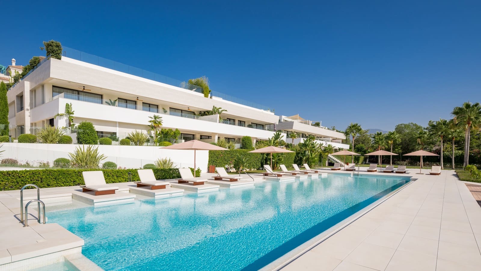 4 makuuhuone Huoneisto myytävänä paikassa Marbella mukana uima-altaan 
autotalli - 4 390 000 € (Ref: 9132263)