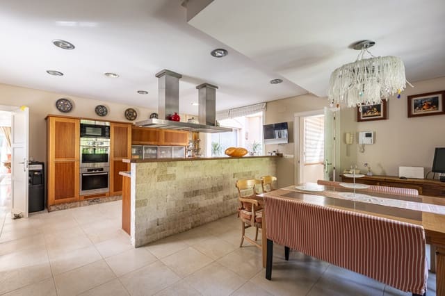 8 Zimmer Villa zu verkaufen in New Golden Mile, Estepona mit Pool Garage - 6.800.000 € (Ref: 9134304)