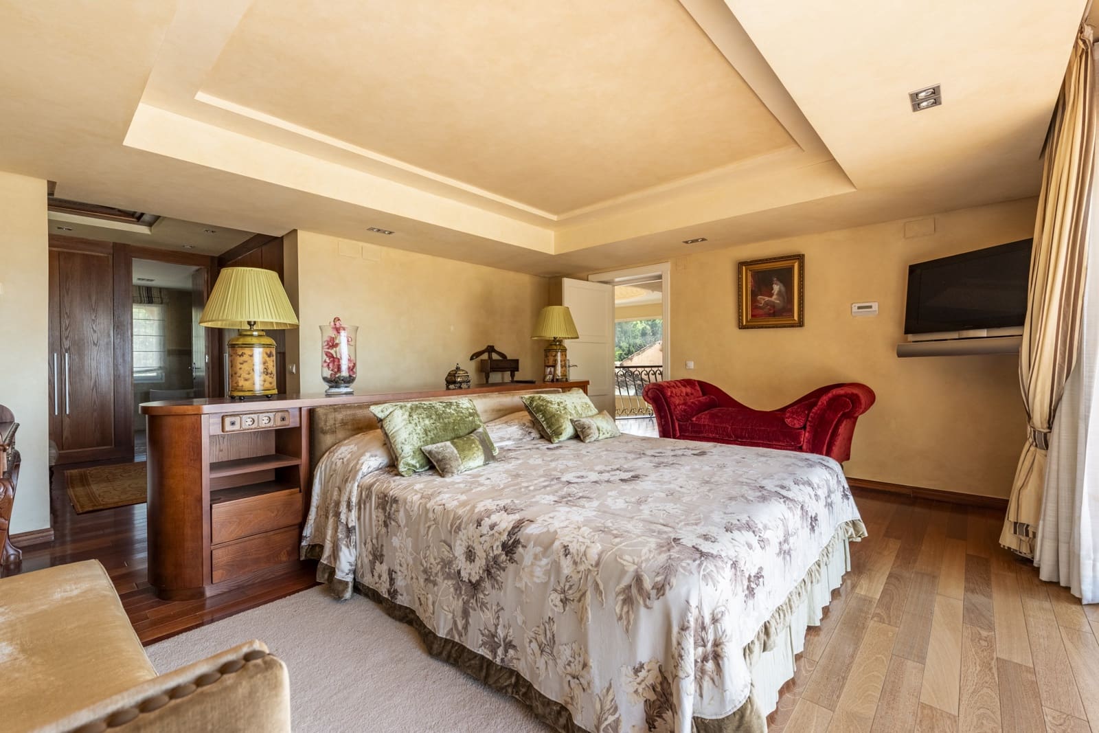 8 Zimmer Villa zu verkaufen in New Golden Mile mit Pool Garage - 6.800.000 € (Ref: 9134304)