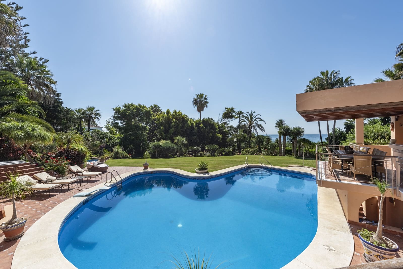 8 Zimmer Villa zu verkaufen in New Golden Mile mit Pool Garage - 6.800.000 € (Ref: 9134304)