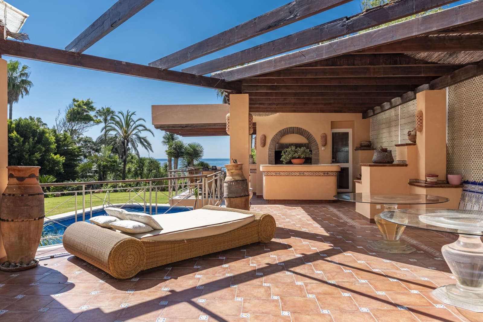 8 Zimmer Villa zu verkaufen in New Golden Mile mit Pool Garage - 6.800.000 € (Ref: 9134304)